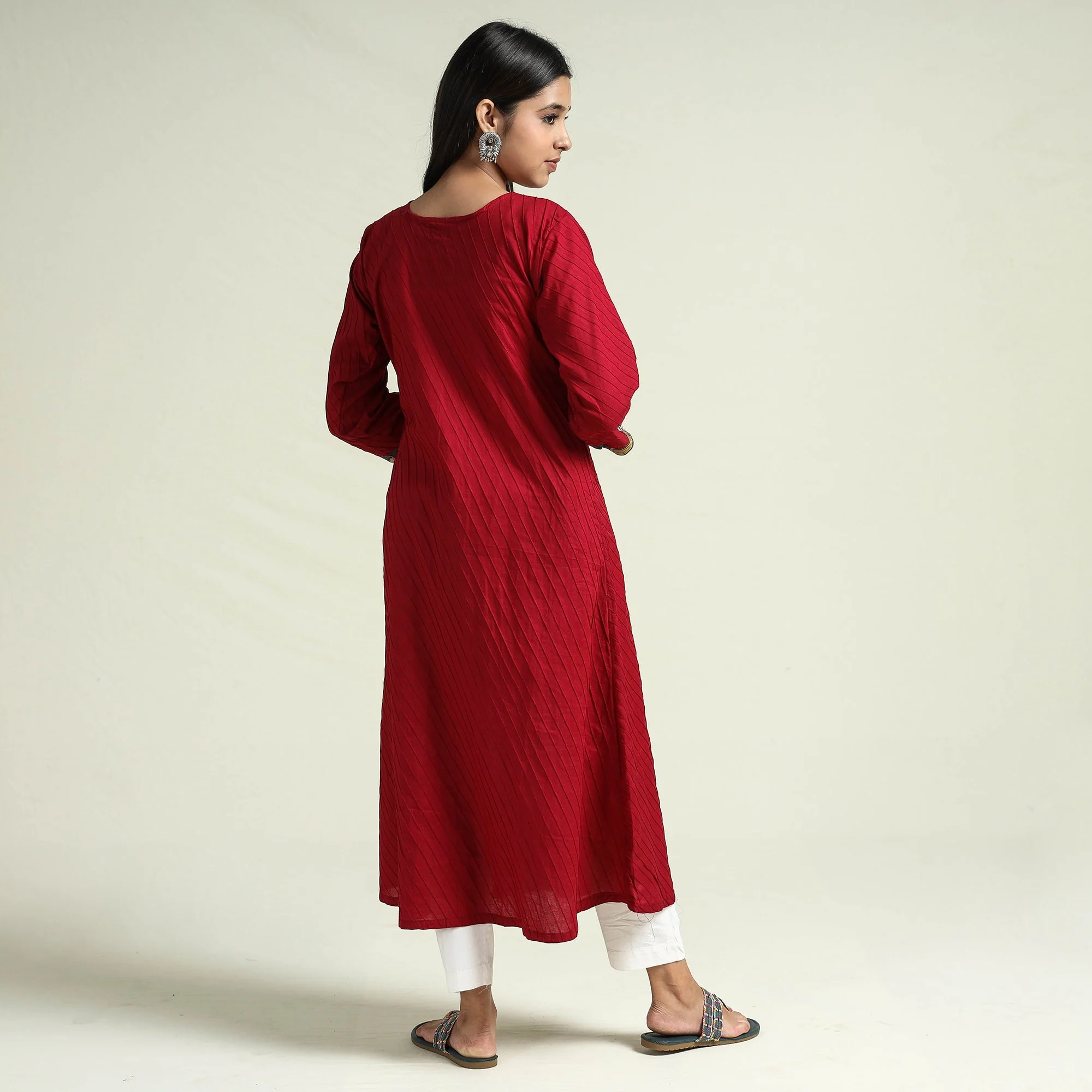 Maroon - Srikalahasti Kalamkari Patchwork Pintuck Plain Cotton A-Line Long Kurta - Image 4