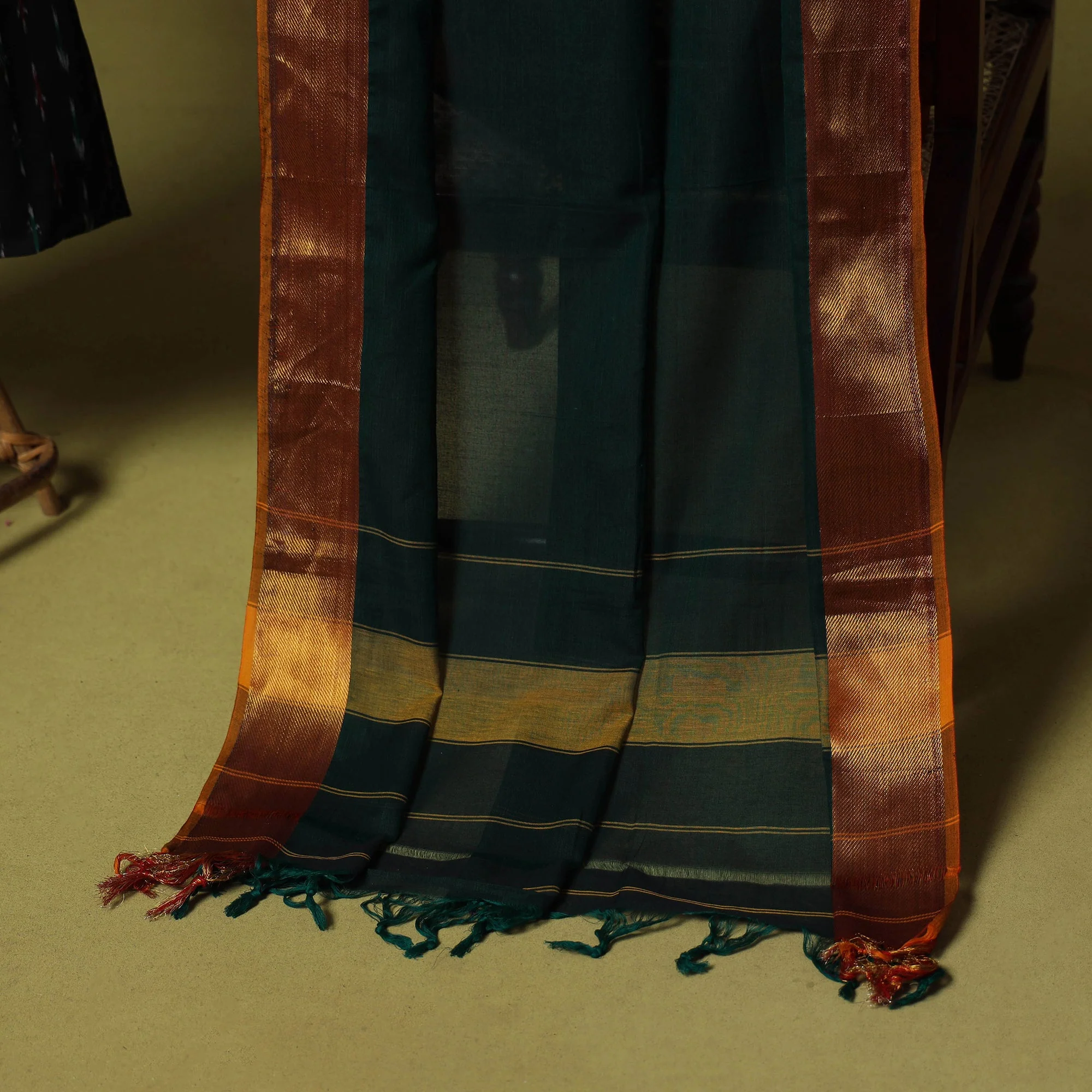 Black - 2pc Cotton Unstitched Pochampally Ikat Dress Material with Jewellery Set 26 - Image 5