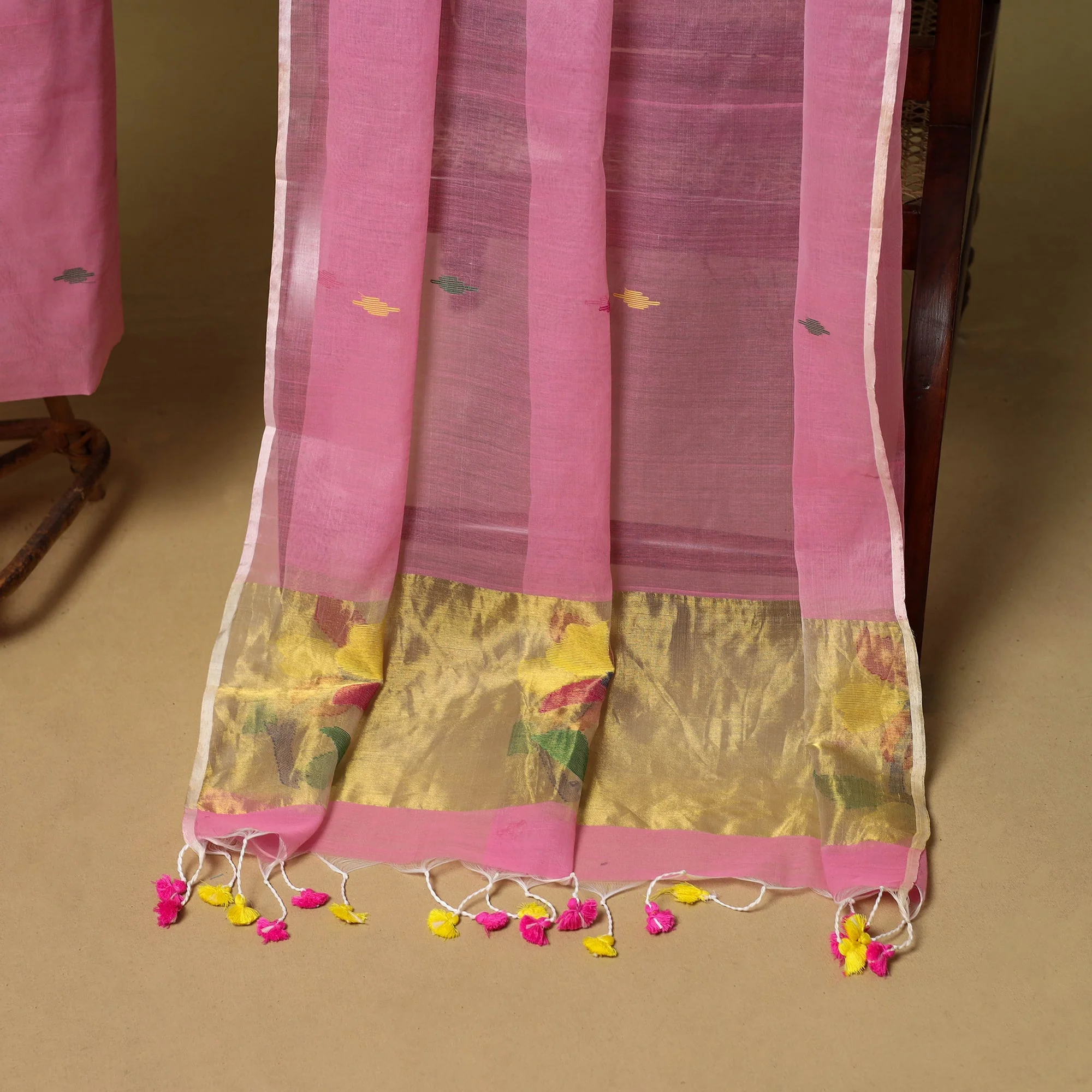 Pink - 2pc Handloom Silk Cotton Unstitched Phulia Jamdani Dress Material 20 - Image 4