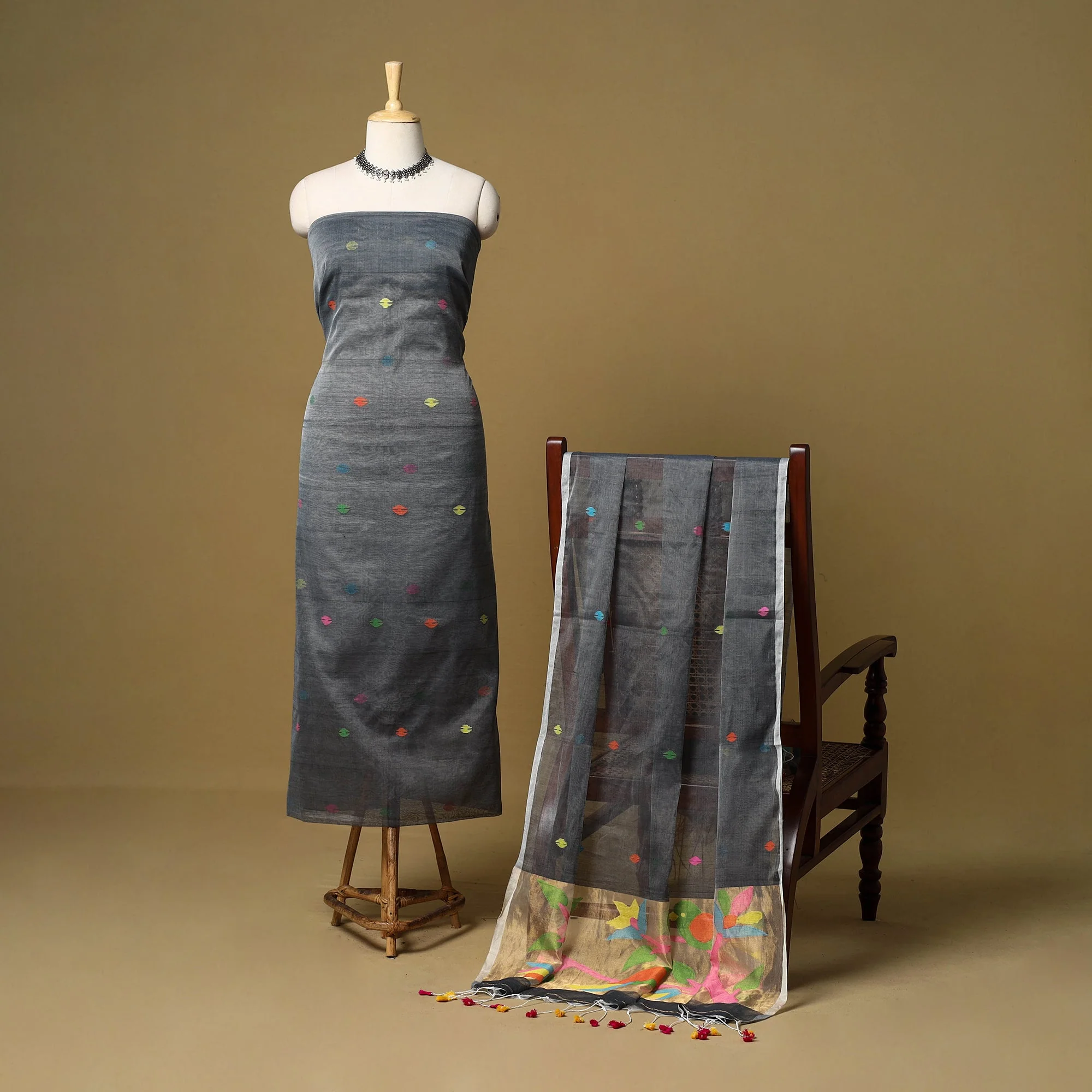 Grey - 2pc Handloom Silk Cotton Unstitched Phulia Jamdani Dress Material 21 - Image 3