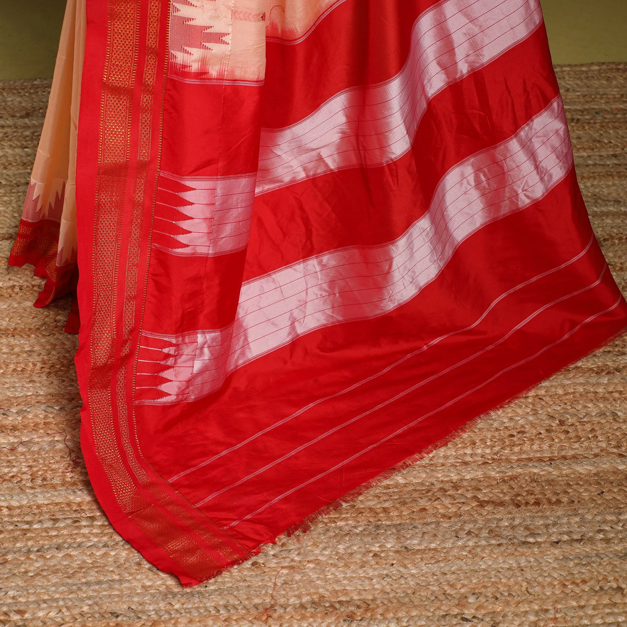 Peach - Mercerized Cotton Thread Buti Ilkal Saree With Blouse 10 - Image 5