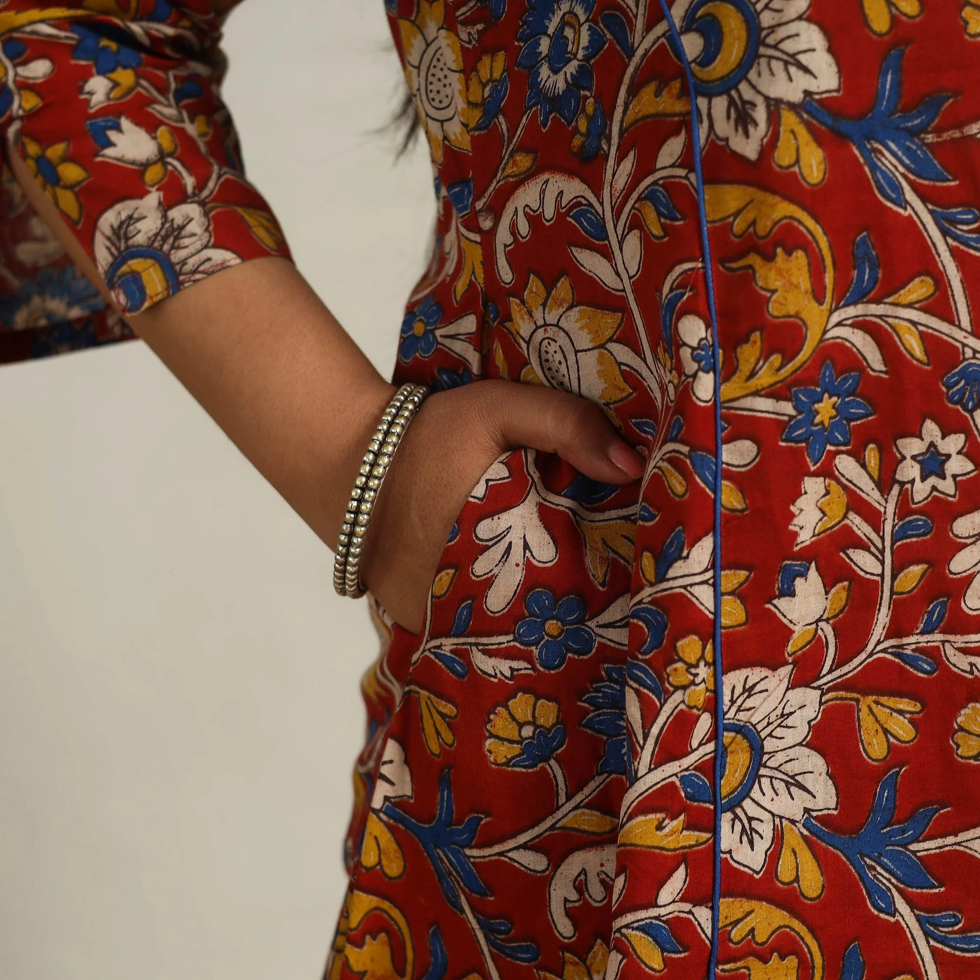 Red - Printed Cotton A-Line Kalamkari Kurta 03 - Image 6